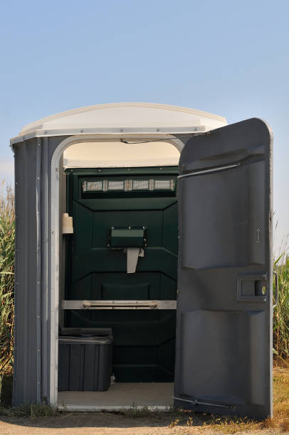 Best Affordable portable toilet rental  in Douglas, MI