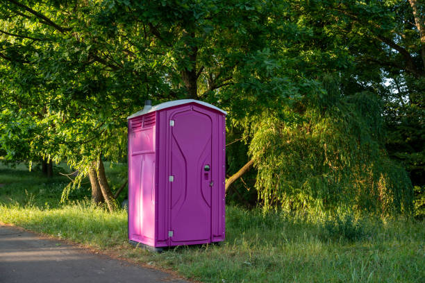 Best Portable toilet rental cost  in Douglas, MI